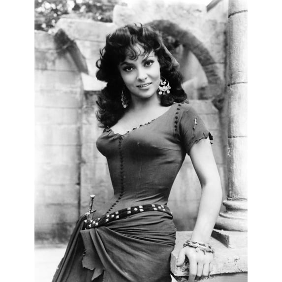 The Hunchback Of Notre Dame Gina Lollobrigida 1956 Photo Print (8 x 10)