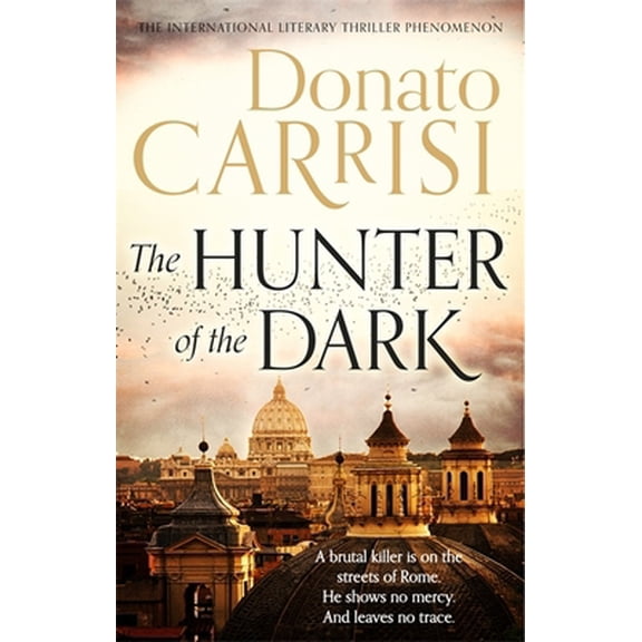 Pre-Owned Hunter Of The Dark (Paperback) 0349141177 9780349141176