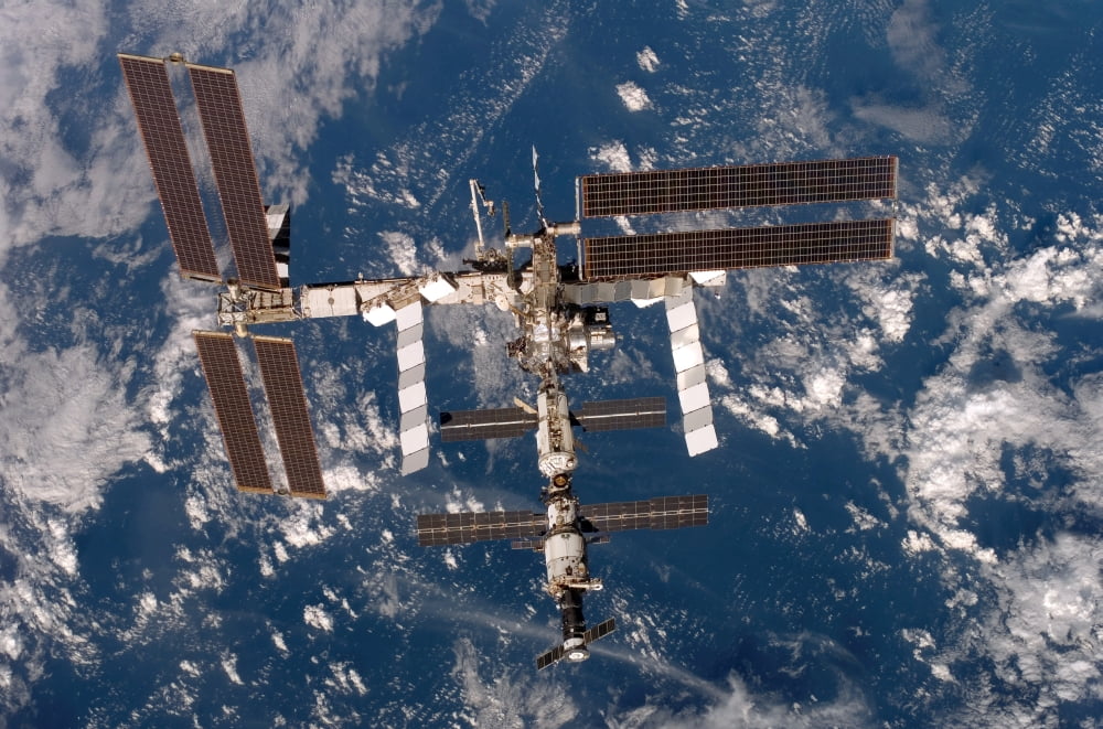 The International Space Station Canvas Art - Stocktrek Images (34 x 23)