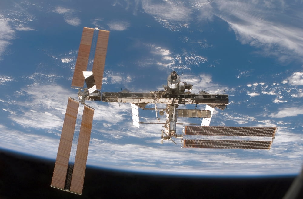 The International Space Station Canvas Art - Stocktrek Images (34 x 23)