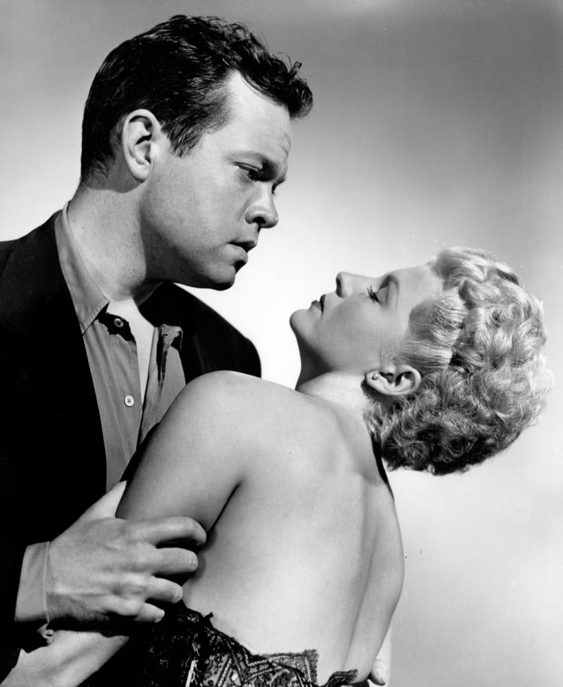 The Lady From Shanghai Canvas Art - (16 x 20)