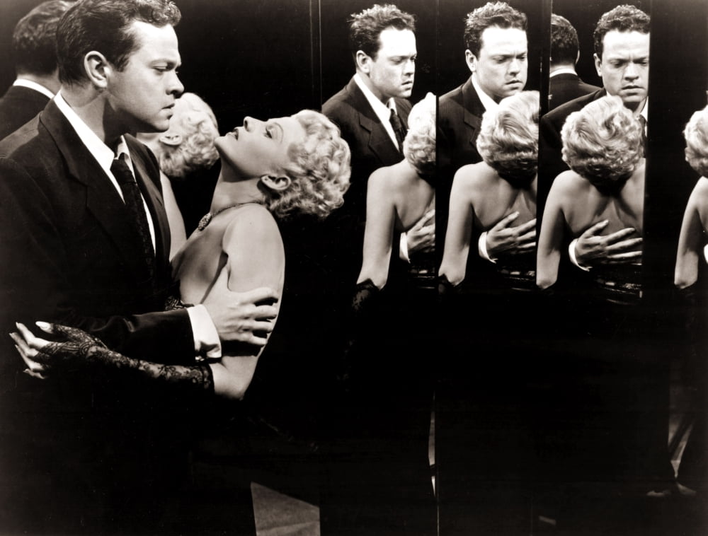 The Lady From Shanghai Canvas Art - (28 x 22)