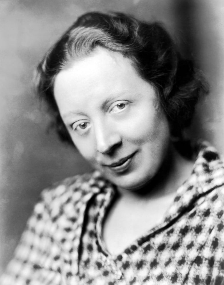 The Lady With A Lamp Canvas Art - (16 x 20)