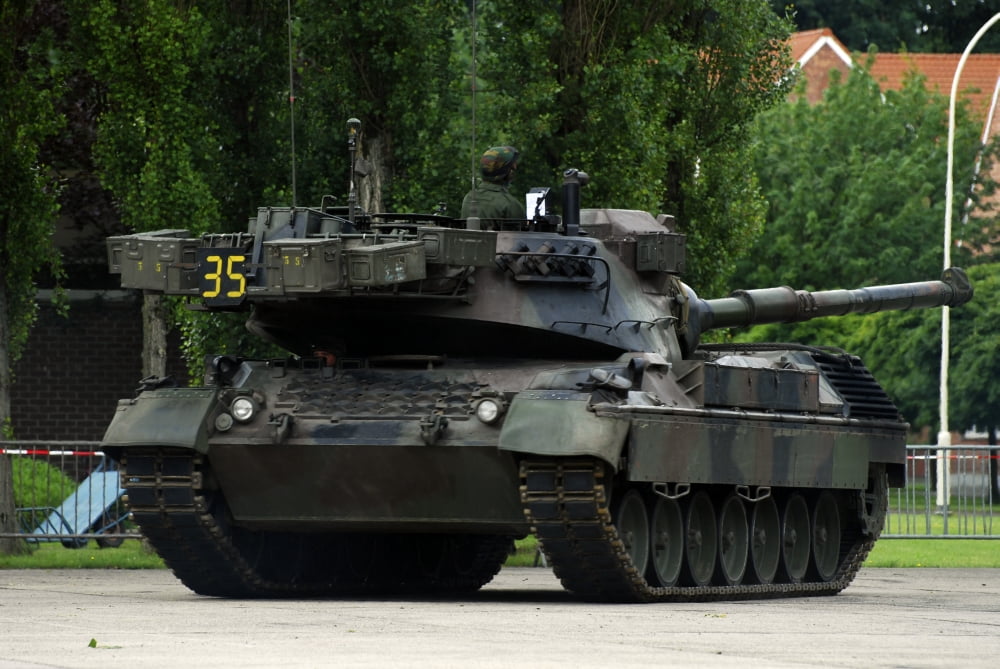 The Leopard 1A5 MBT of the Belgian Army in action Canvas Art - Luc De JaegerStocktrek Images (34 x 23)