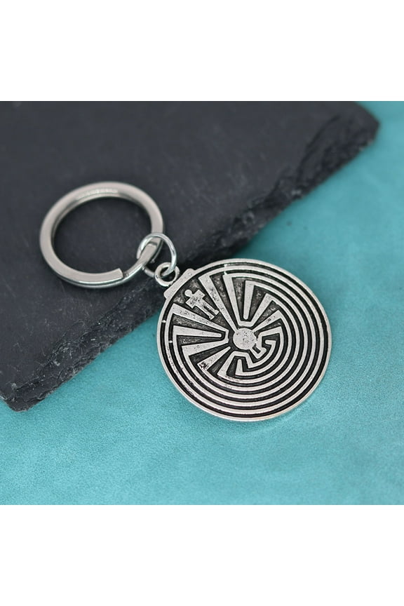 The Maze Runner Labyrinth Pendant Keychain Thomas Fashion Movies Spiritual Keyring Jewelry for Men Women Key Chain Bijoux