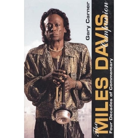 Pre-Owned The Miles Davis Companion: Four Decades of Commentary (Paperback) 0028646126 9780028646121
