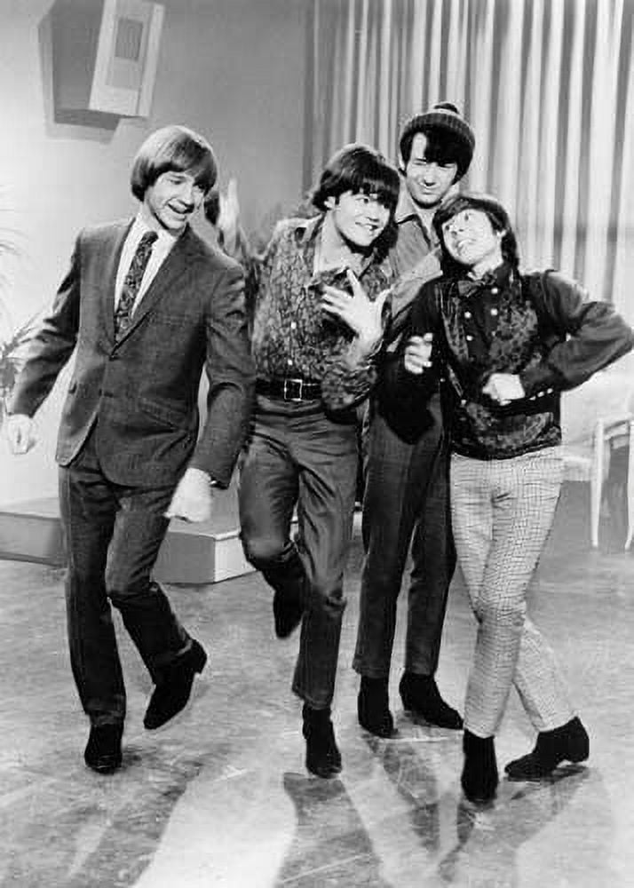The Monkees 1966 Micky Davy Peter & Michael do a little dance
