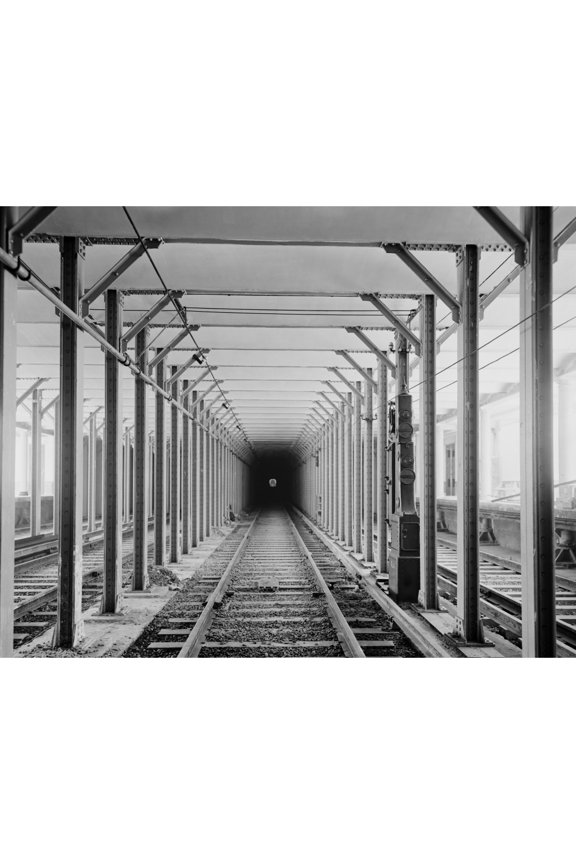 The New York City Subway Tracks At A Station With A Dark Tunnel In The Distance. 1904 Lc-D4-17296 History