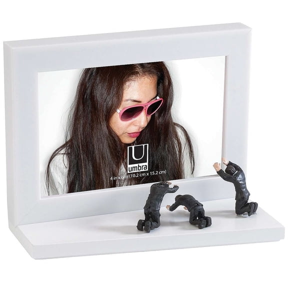 The Original STARSTRUCK White 6x4 frame by Umbra - 4x6