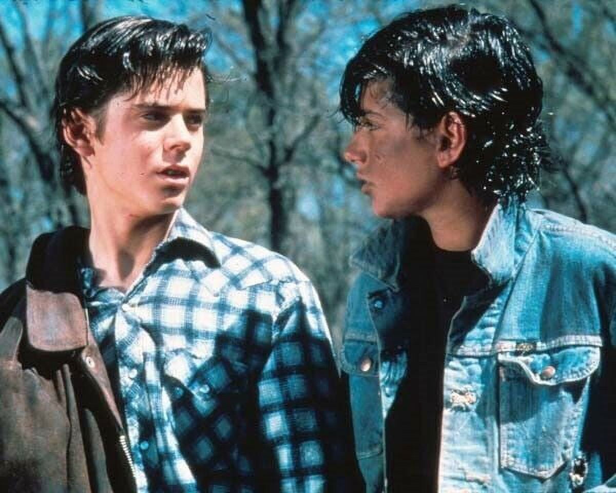 The Outsiders C.Thomas Howell as Ponyboy Ralph Macchio as Johnny 5x7 photo - Walmart.com
