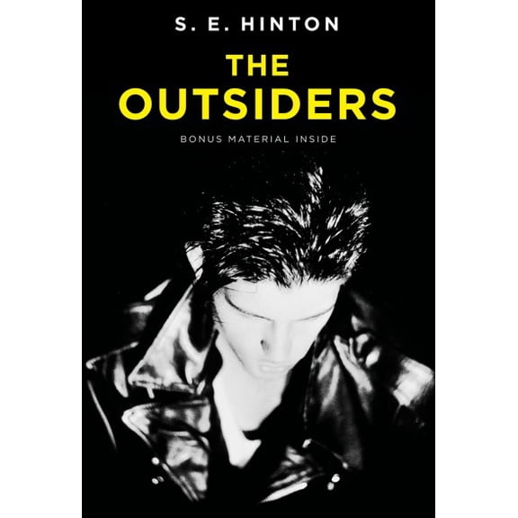 Pre-Owned The Outsiders (Paperback) 014240733X 9780142407332