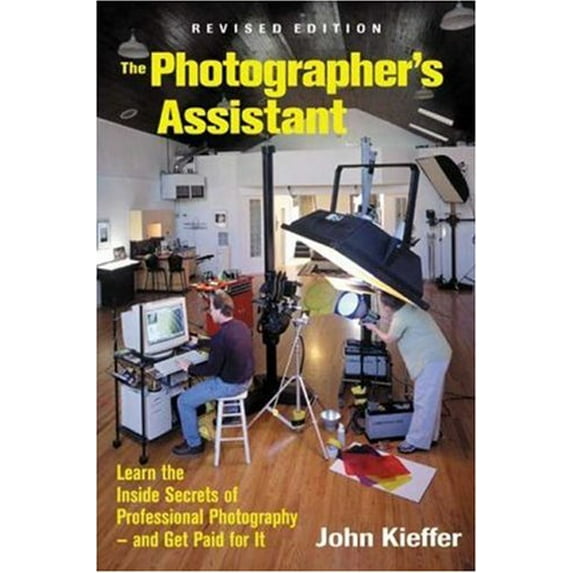 Pre-Owned The Photographer's Assistant (Paperback) 1581150806 9781581150803