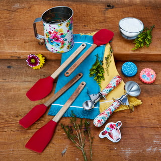 https://i5.walmartimages.com/seo/The-Pioneer-Woman-10-Piece-Baking-Tools-Set-with-Sifter-Scoops-Spatulas-and-Clips-Red_702d425f-d90a-4965-94ac-d5946a355d63_4.064668d571bb503d6b349f2b5183fec7.jpeg?odnHeight=320&odnWidth=320&odnBg=FFFFFF