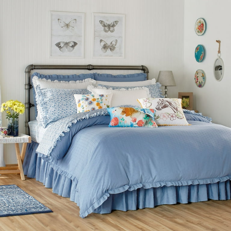 https://i5.walmartimages.com/seo/The-Pioneer-Woman-Breezy-Dot-Comforter-and-Sham-Set_b63eee9f-5763-4735-a0c6-ccc451096672_3.045a399e429880693a6be21fe0cf140e.jpeg?odnHeight=768&odnWidth=768&odnBg=FFFFFF