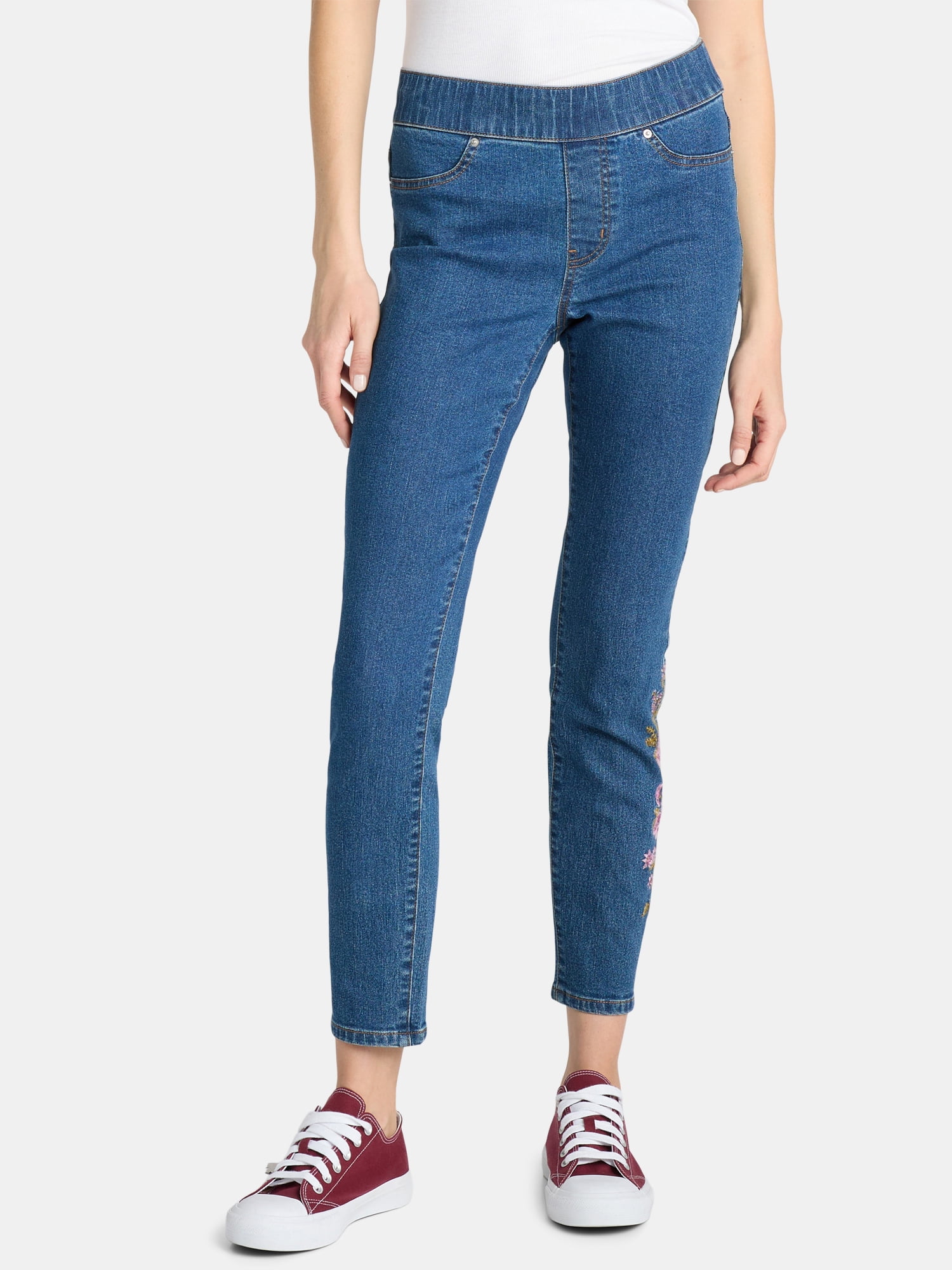 The Pioneer Woman Embroidered Pull-On Jeans, 28” Inseam, Sizes S-3X, Women’s