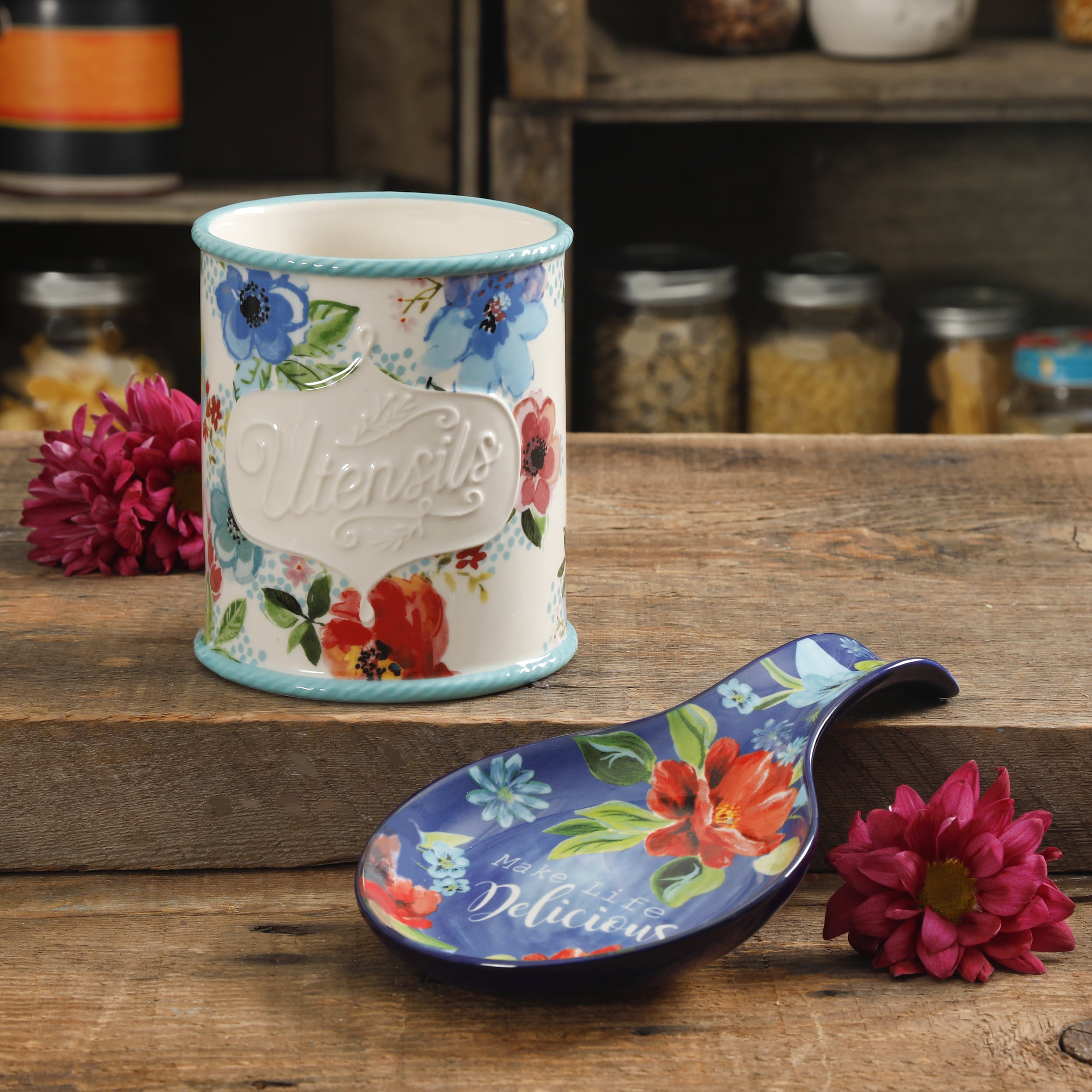 https://i5.walmartimages.com/seo/The-Pioneer-Woman-Floral-2-Piece-Mini-Stoneware-Utensil-Crock-and-Spoon-Rest-Set_0115e4a6-2793-4164-b734-8cd30c6820be_2.42e0632431e1d2a62b716487056ce72c.jpeg