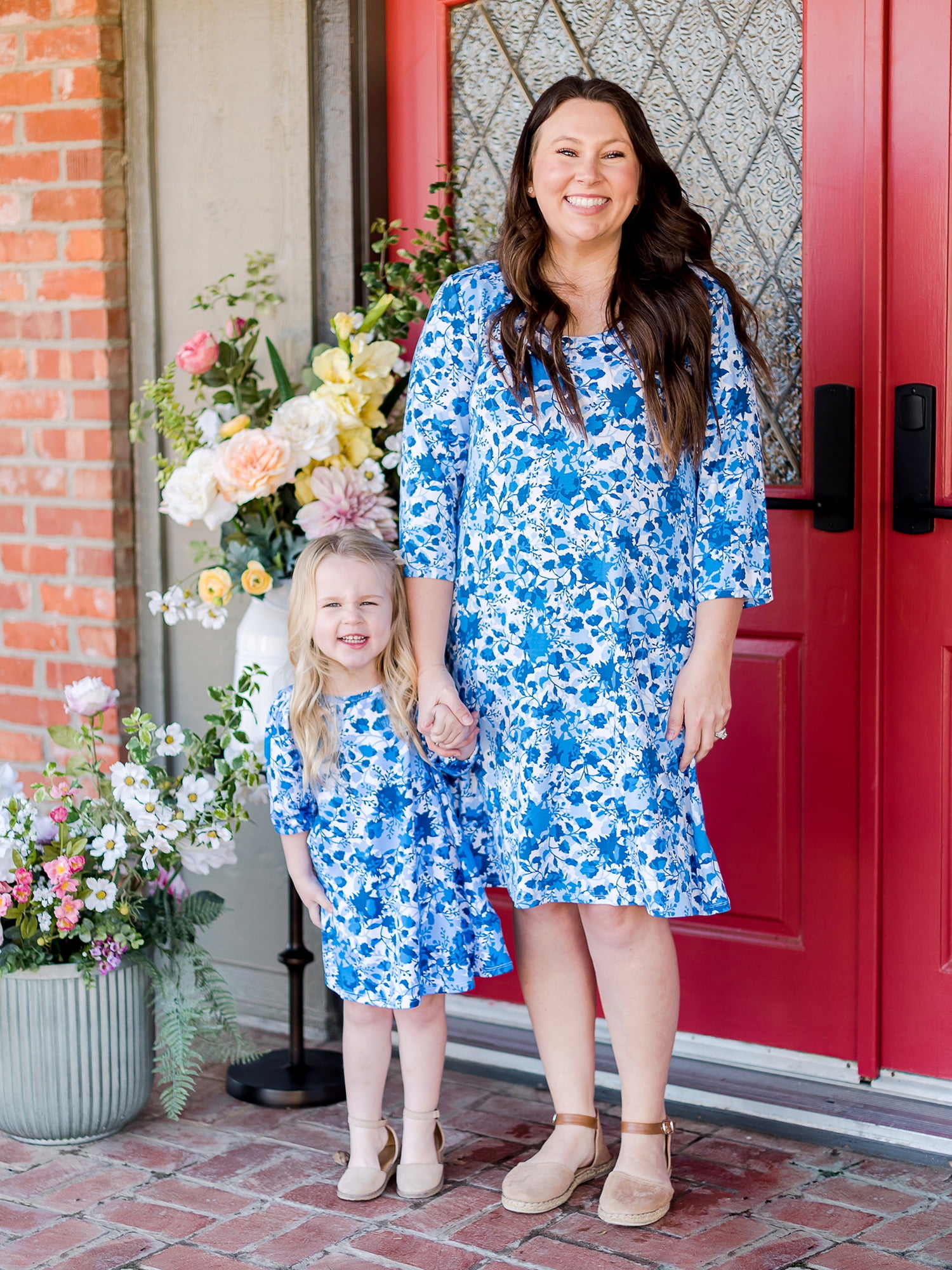 the-pioneer-woman-girls-knit-round-neck-puff-sleeve-dress-sizes-7-16