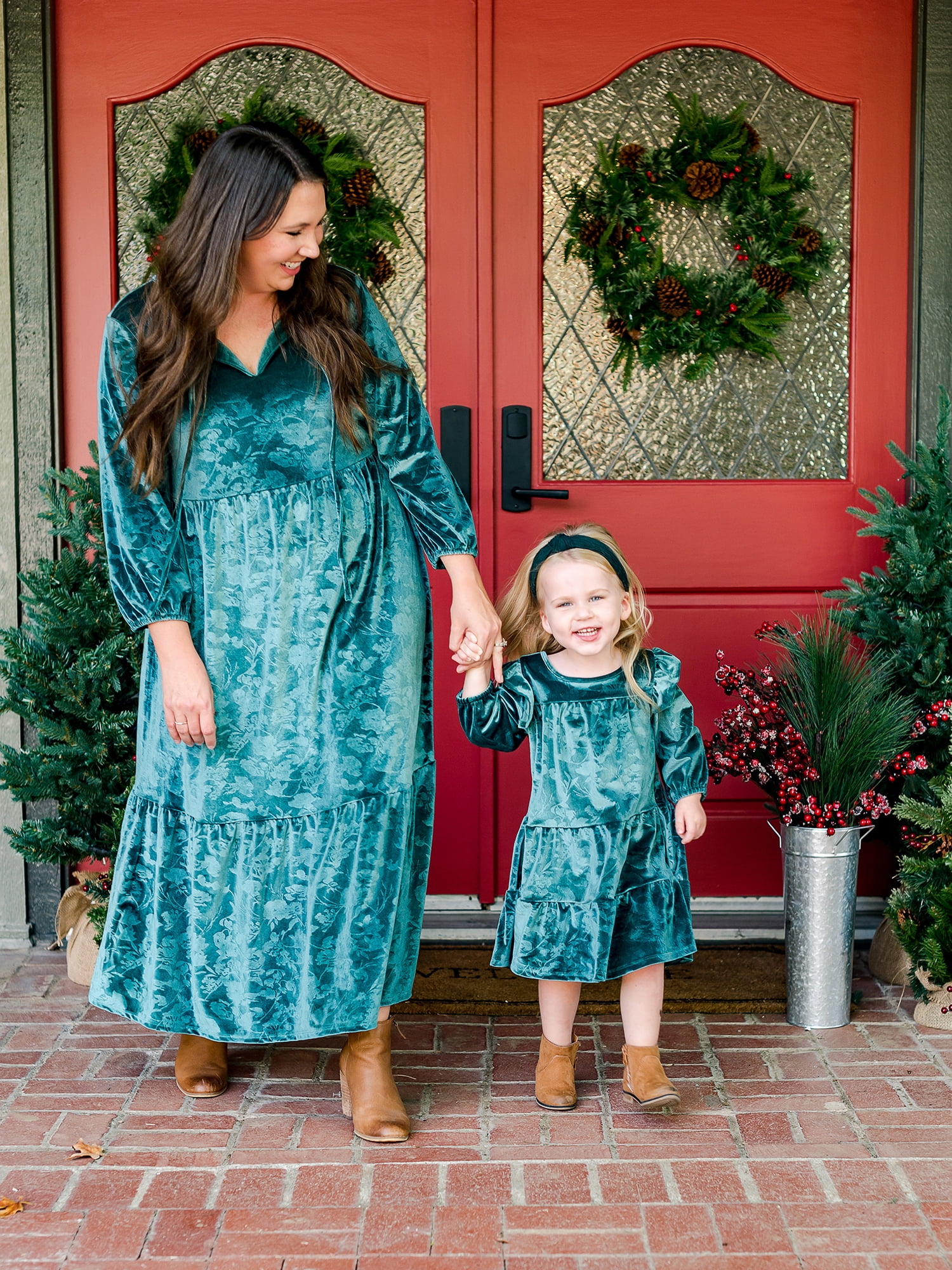 the-pioneer-woman-girls-velvet-dress-sizes-7-18-walmart