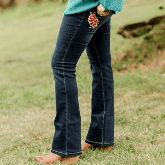 The Pioneer Woman Pull On Embroidered Bootcut Jeans, 32” Inseam, Sizes XS-3X, Women's and Women's Plus