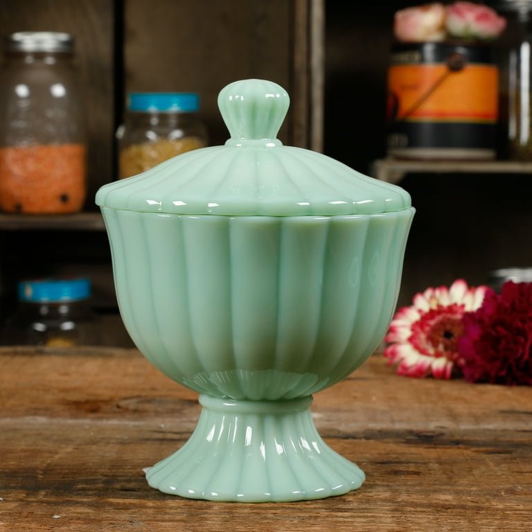 https://i5.walmartimages.com/seo/The-Pioneer-Woman-Timeless-Beauty-Glass-5-32-Inch-Candy-Dish_40b57fb9-f1c5-40bd-969c-69b9c677db5c_2.0a3cf5148f1c117b57a5285c662f7637.jpeg?odnHeight=768&odnWidth=768&odnBg=FFFFFF