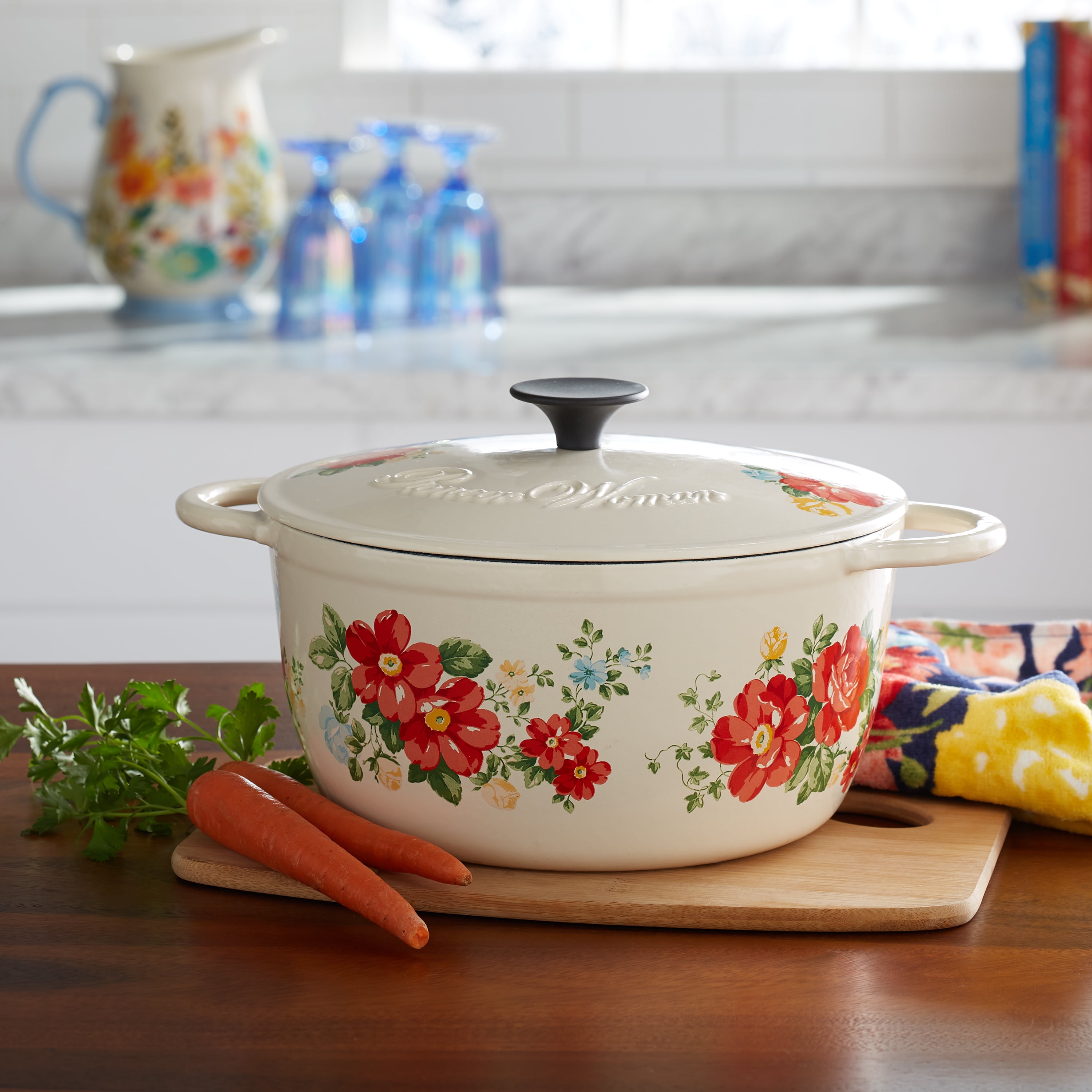 Vintage Floral 4 Quart Dutch Oven with Lid  Pioneer woman cookware, Pioneer  woman kitchen, Pioneer woman dishes