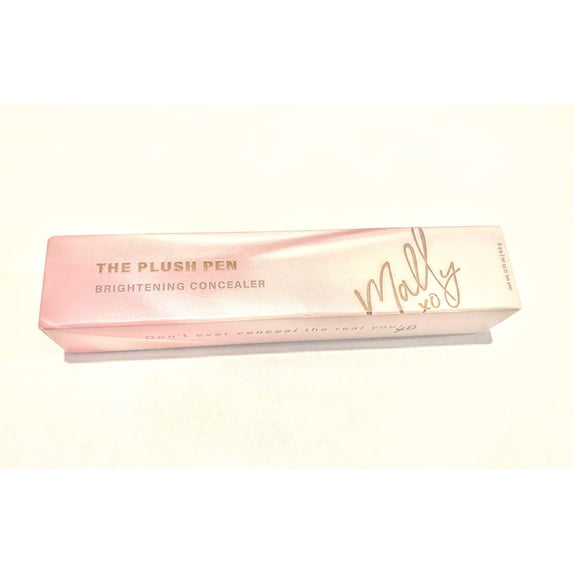 The Plush Pen Brightening Concealer - Medium to buildable coverage