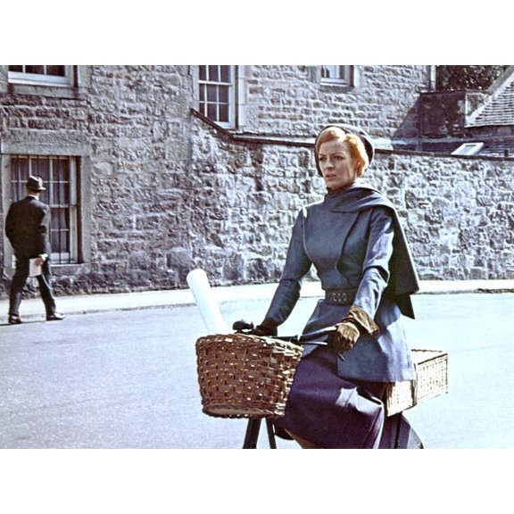 The Prime Of Miss Jean Brodie Canvas Art - (28 x 22)