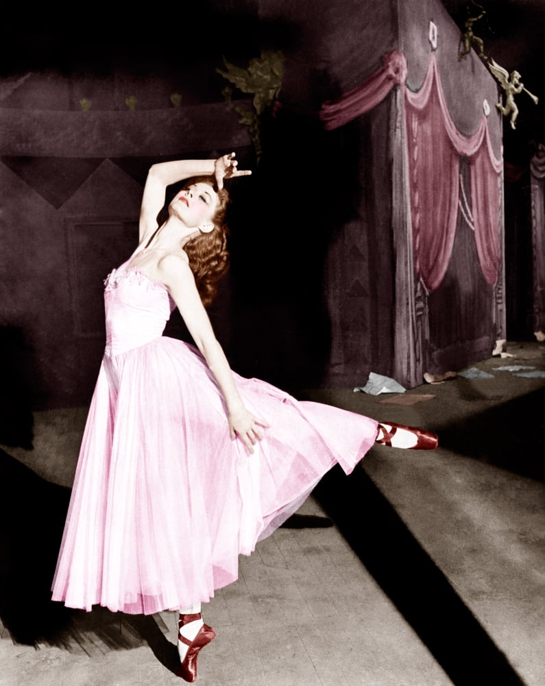 The Red Shoes Canvas Art - (16 x 20)