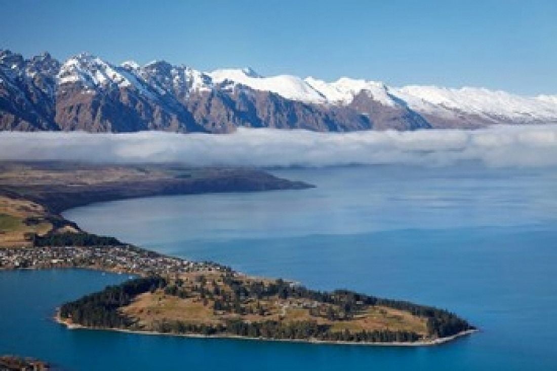 The Remarkables Lake Wakatipu and Queenstown South Island New Zealand Canvas Art - David Wall DanitaDelimont (19 x 12)