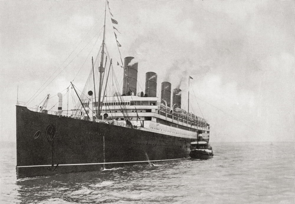 The Rms Aquitania Of The Cunard Line From The Year 1914 Illustrated Canvas Art - Ken Welsh Design Pics (18 x 12)