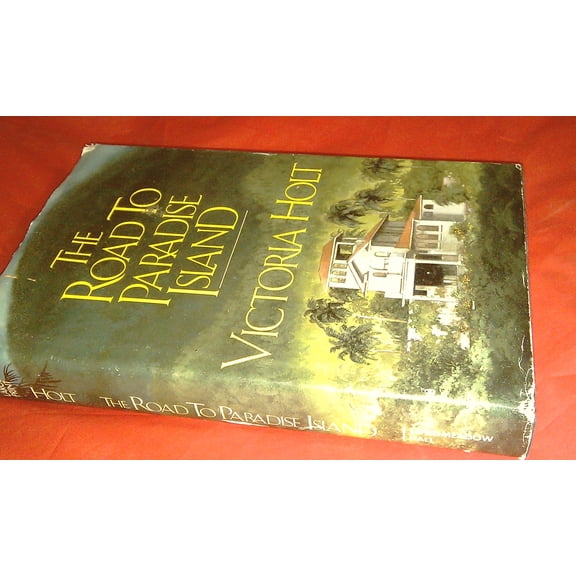 Pre-Owned The Road to Paradise Island (G.K. Hall Large Print Book Series) Holt, Victoria; Carr, Philippa; Plaidy, Jean and Hibbert, Eleanor