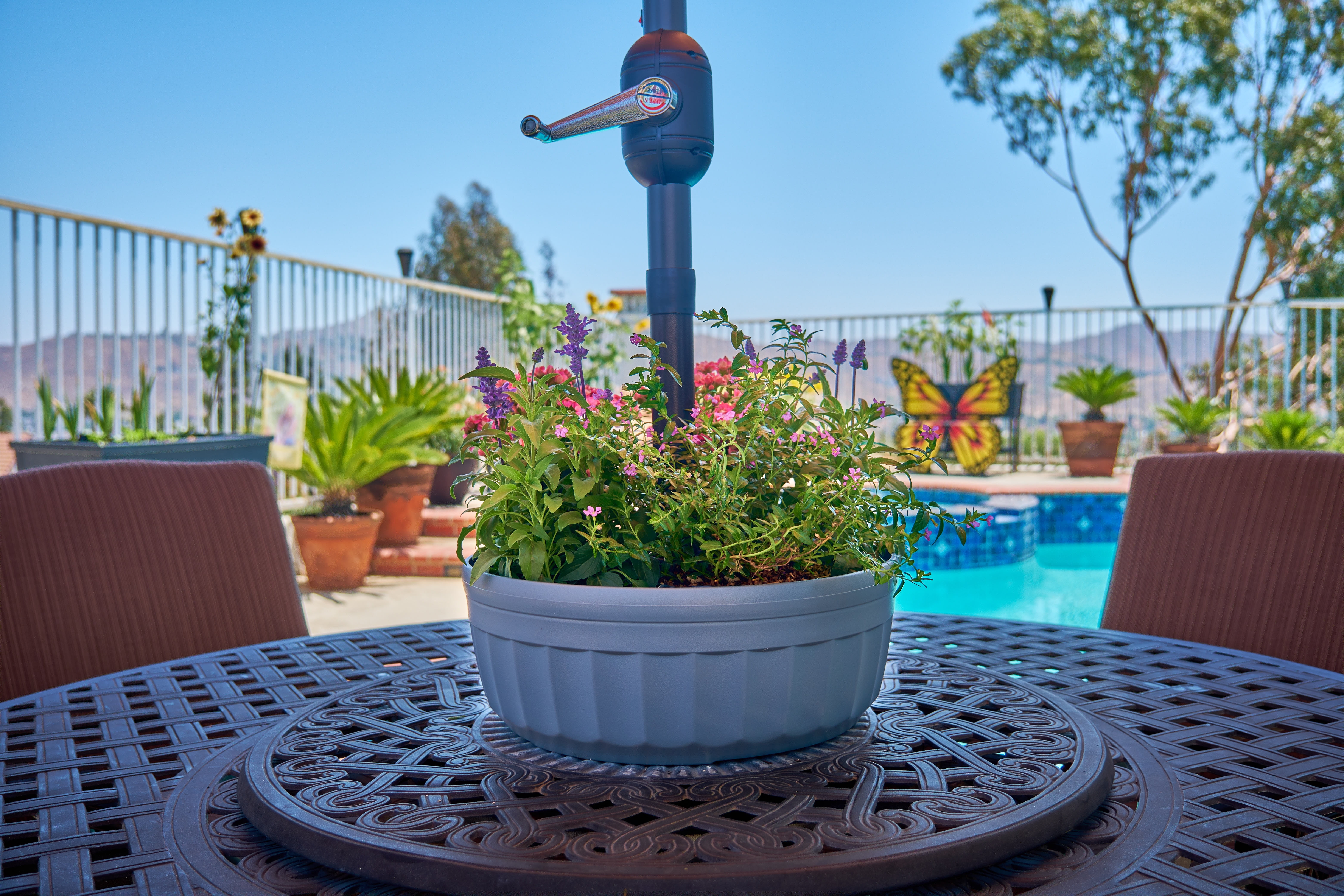 The Savannah Planter: Grey