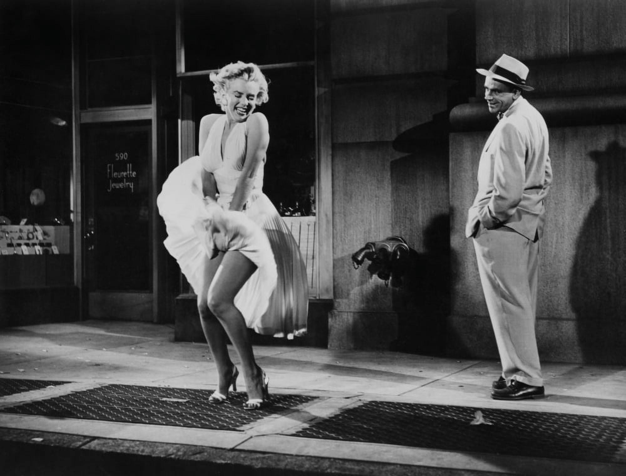 The Seven Year Itch Canvas Art - (20 x 16)