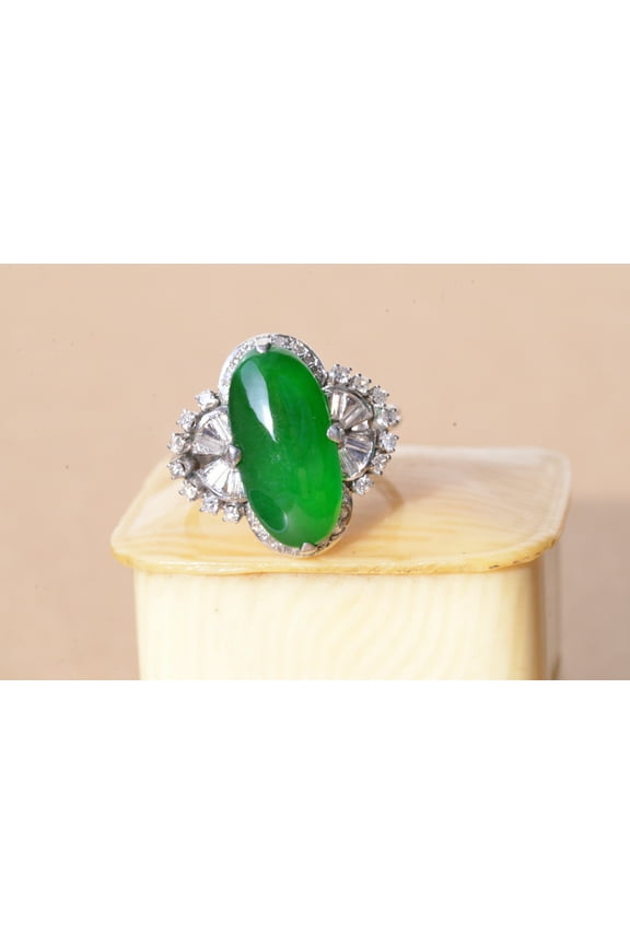 : Outstanding Signed Imperial A Fei Cui Jadeite Jade Ring in Platinum set with Diamonds