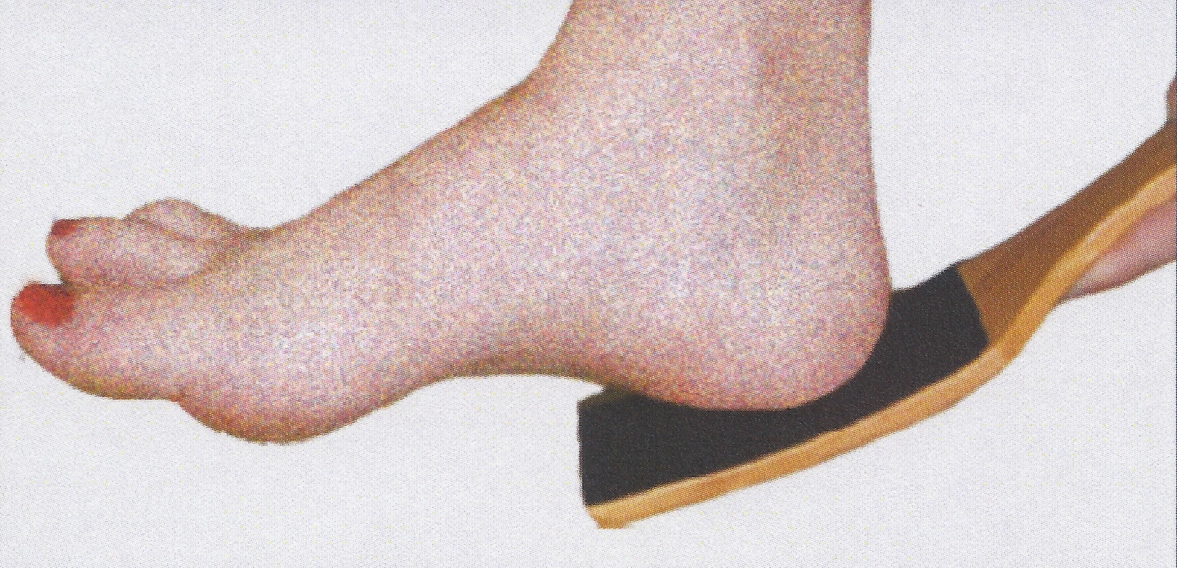 The Shappy File Wavy Coarse Grit Wooden Foot File Rasp Scrubber, Use