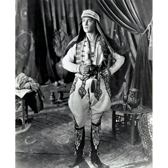 The Sheik Rudolph Valentino 1921 Photo Print (8 x 10)