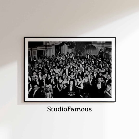 The Shining Movie Backstage Photo Poster: Kubrick Film Art, Unframed Paper Poster 8x10in