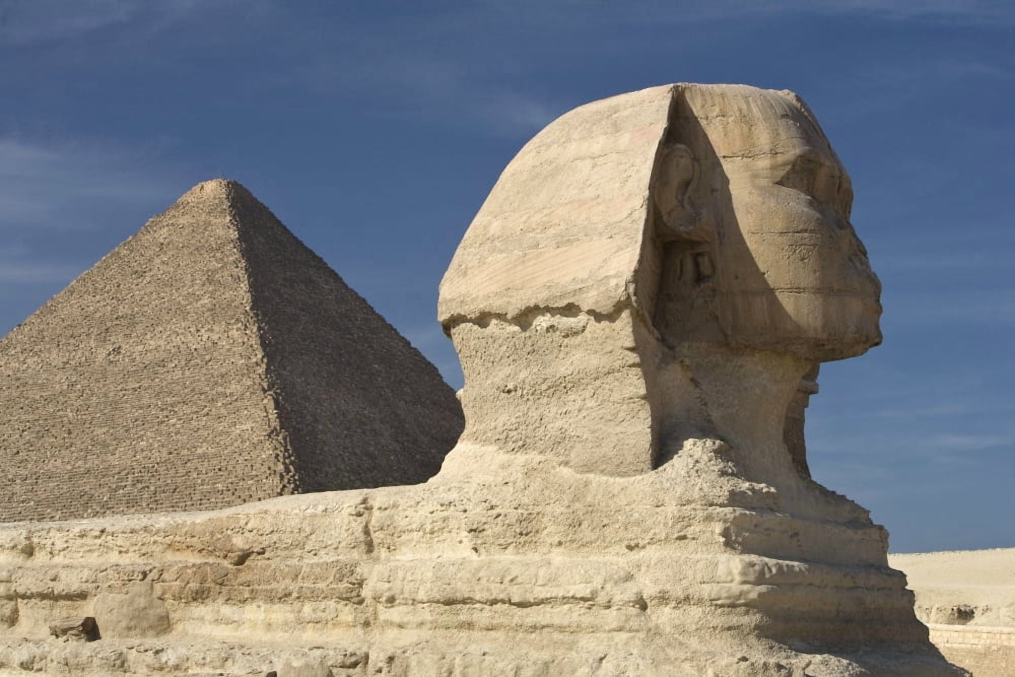 The Sphinx With The Pyramid In Background Canvas Art - Deddeda  Design Pics (19 x 12)
