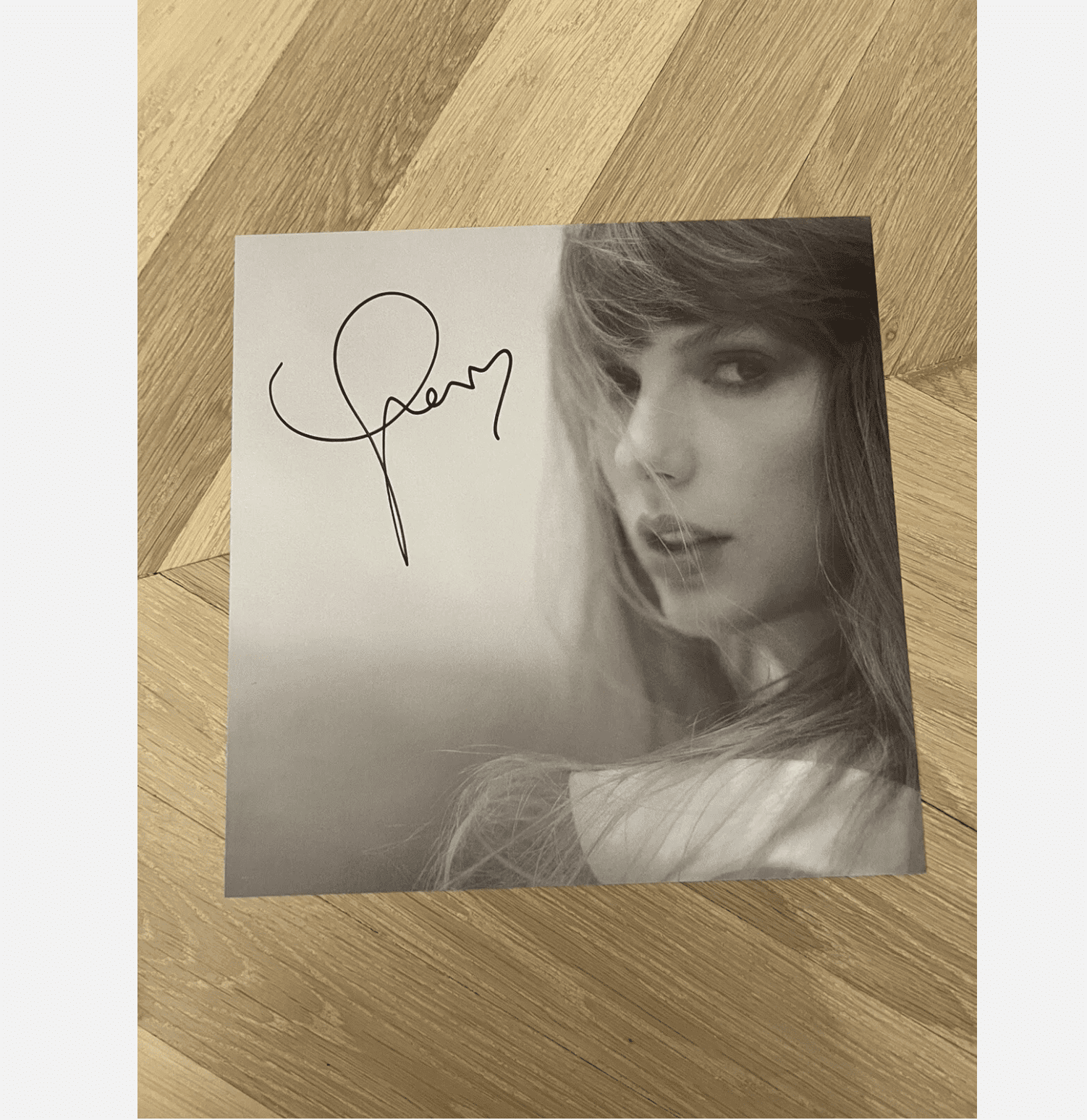 TAYLOR SWIFT The Tortured Poets Department CD + Bonus Track "The Manuscript" with Hand Signed Photo
