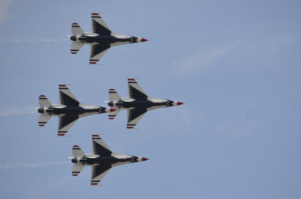 The US Air Force Thunderbirds fly in formation Canvas Art - Stocktrek Images (35 x 23)