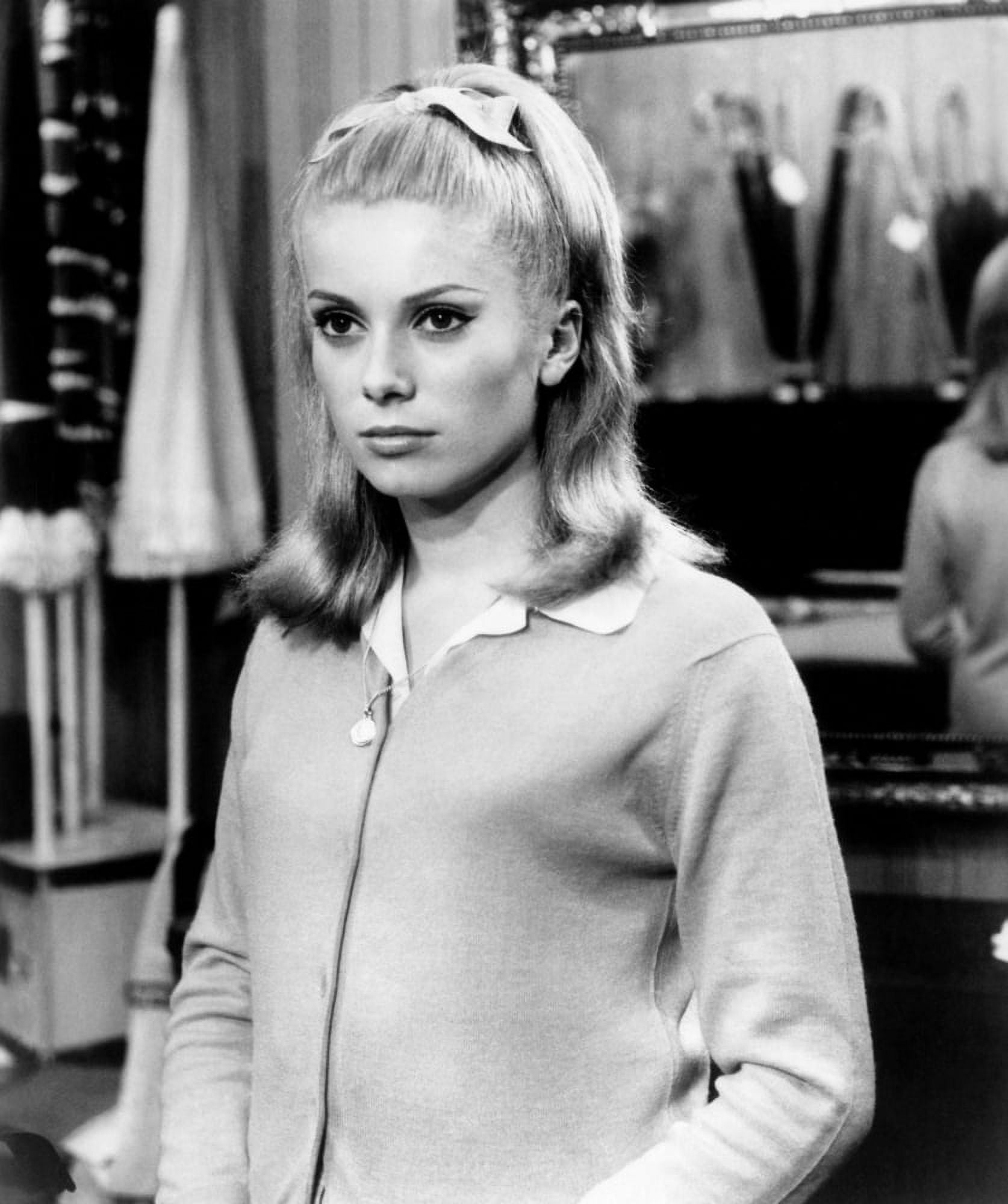 The Umbrellas Of Cherbourg Canvas Art - (16 x 20)