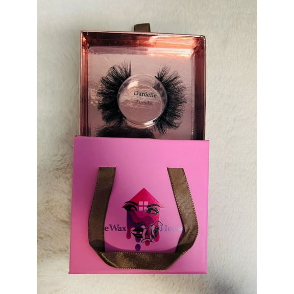 The Wax House - "Danielle" False Eyelashes, 1 Pair