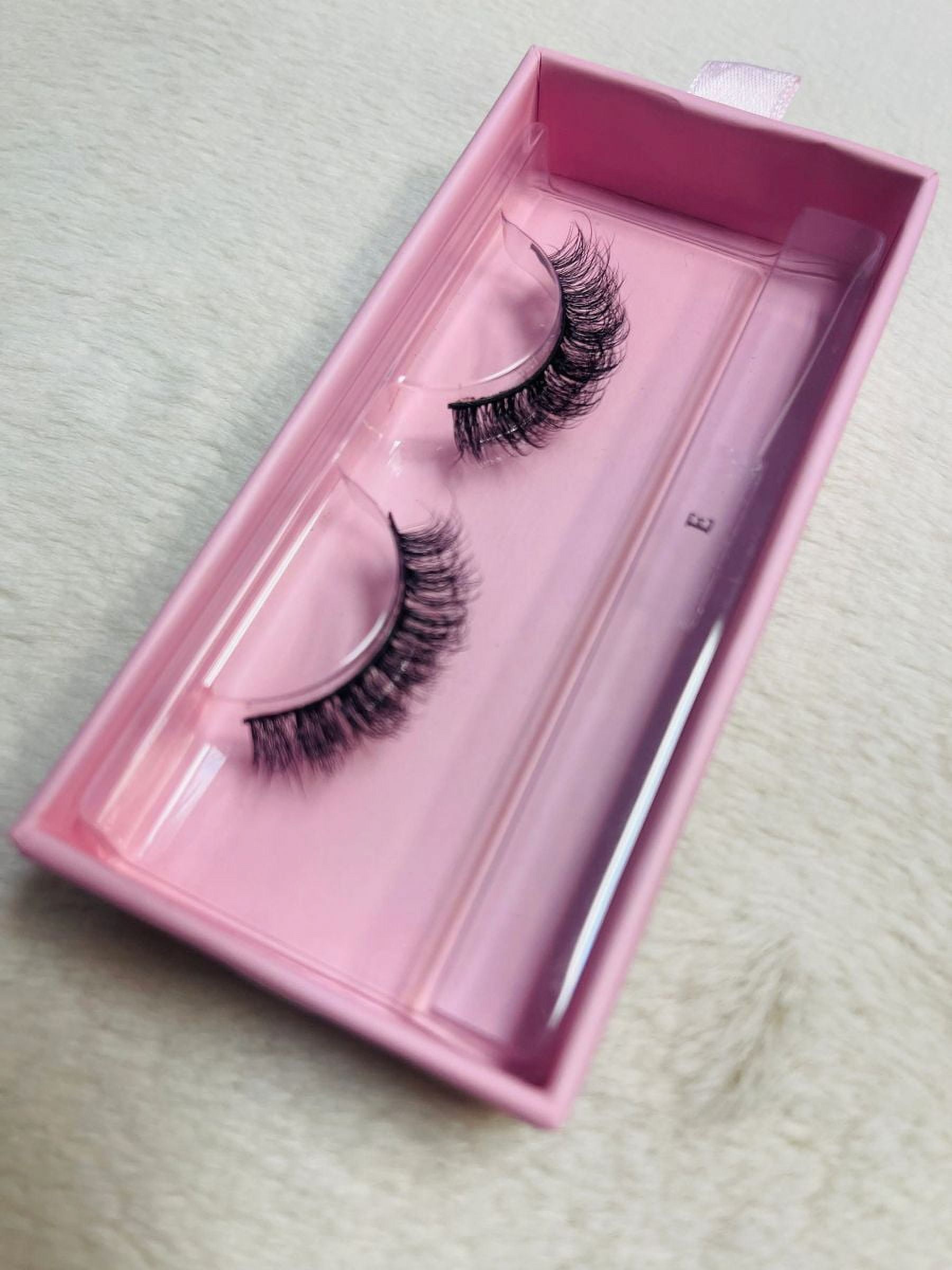 The Wax House "E" False Eyelashes, 1 Pair