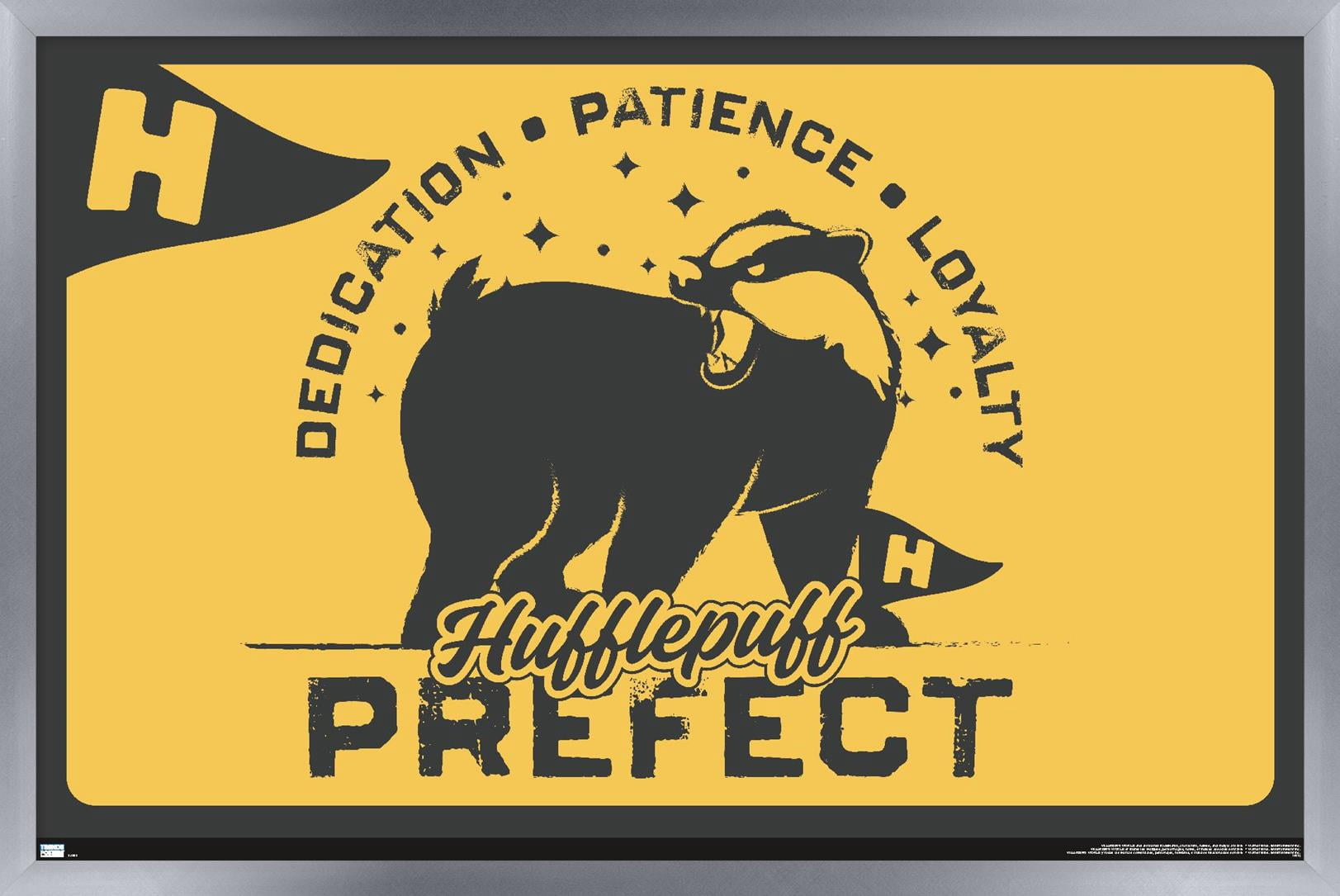 The Wizarding World: Harry Potter - Hufflepuff Clubhouse Crest Wall Poster, 14.725" x 22.375" Framed