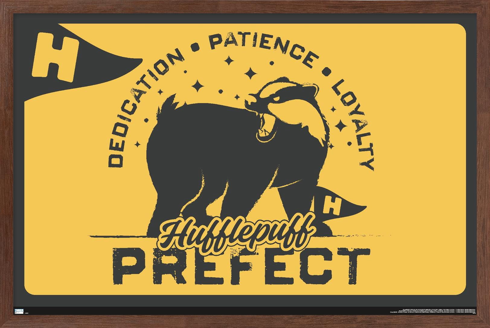 The Wizarding World: Harry Potter - Hufflepuff Clubhouse Crest Wall Poster, 22.375" x 34" Framed