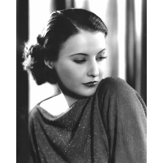The Woman In Red Barbara Stanwyck 1935 Photo Print (16 x 20)