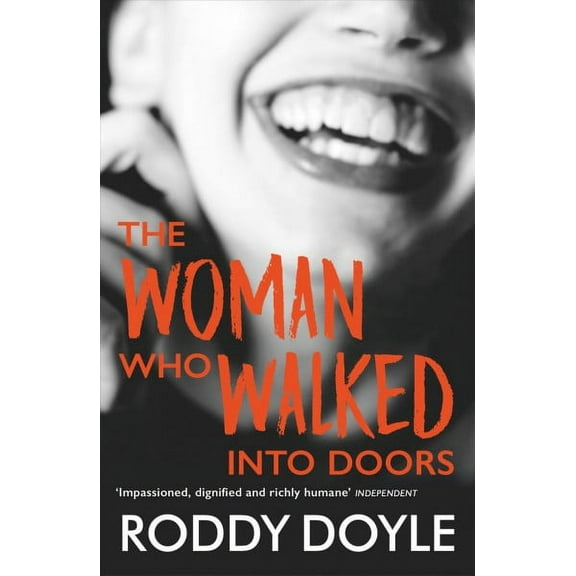 The Woman Who Walked Into Doors Roddy Doyle (Paperback)