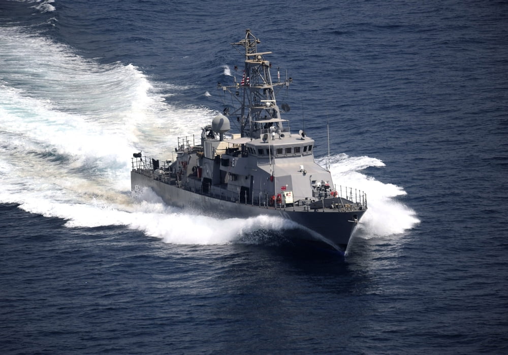 The cyclone-class coastal patrol ship USS Firebolt transits the Arabian Gulf Canvas Art - Stocktrek Images (34 x 24)