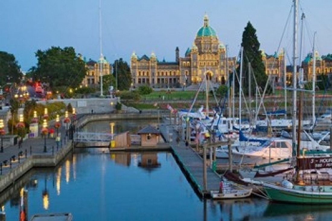 The inner harbor at Victoria British Columbia Canvas Art - Chuck Haney DanitaDelimont (36 x 24)
