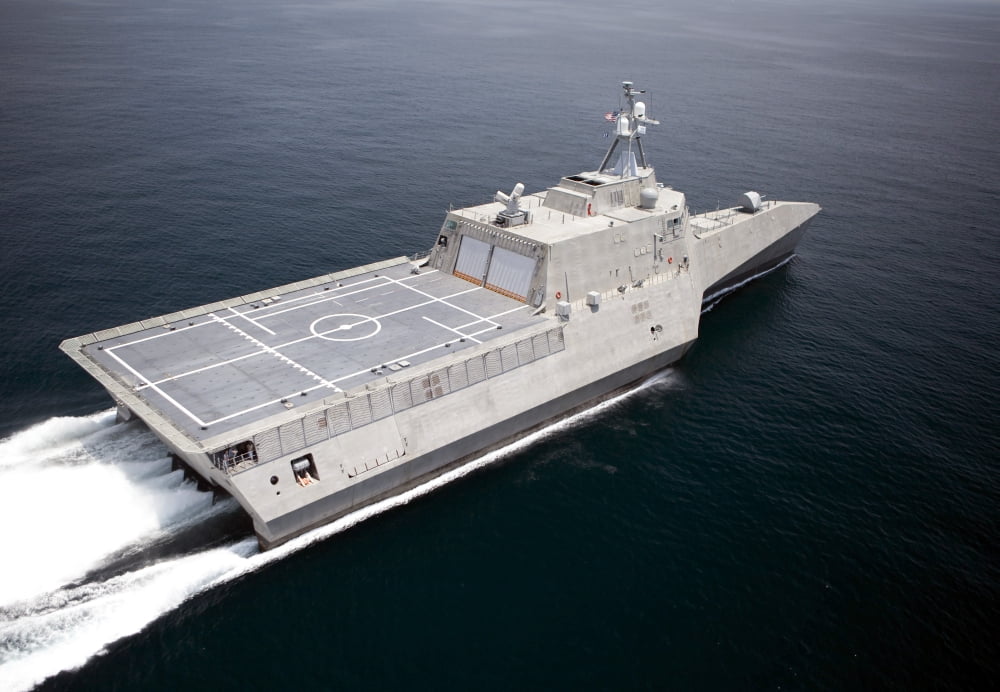 The littoral combat ship Independence underway during builders trials in the Gulf of Mexico Canvas Art - Stocktrek Images (34 x 24)